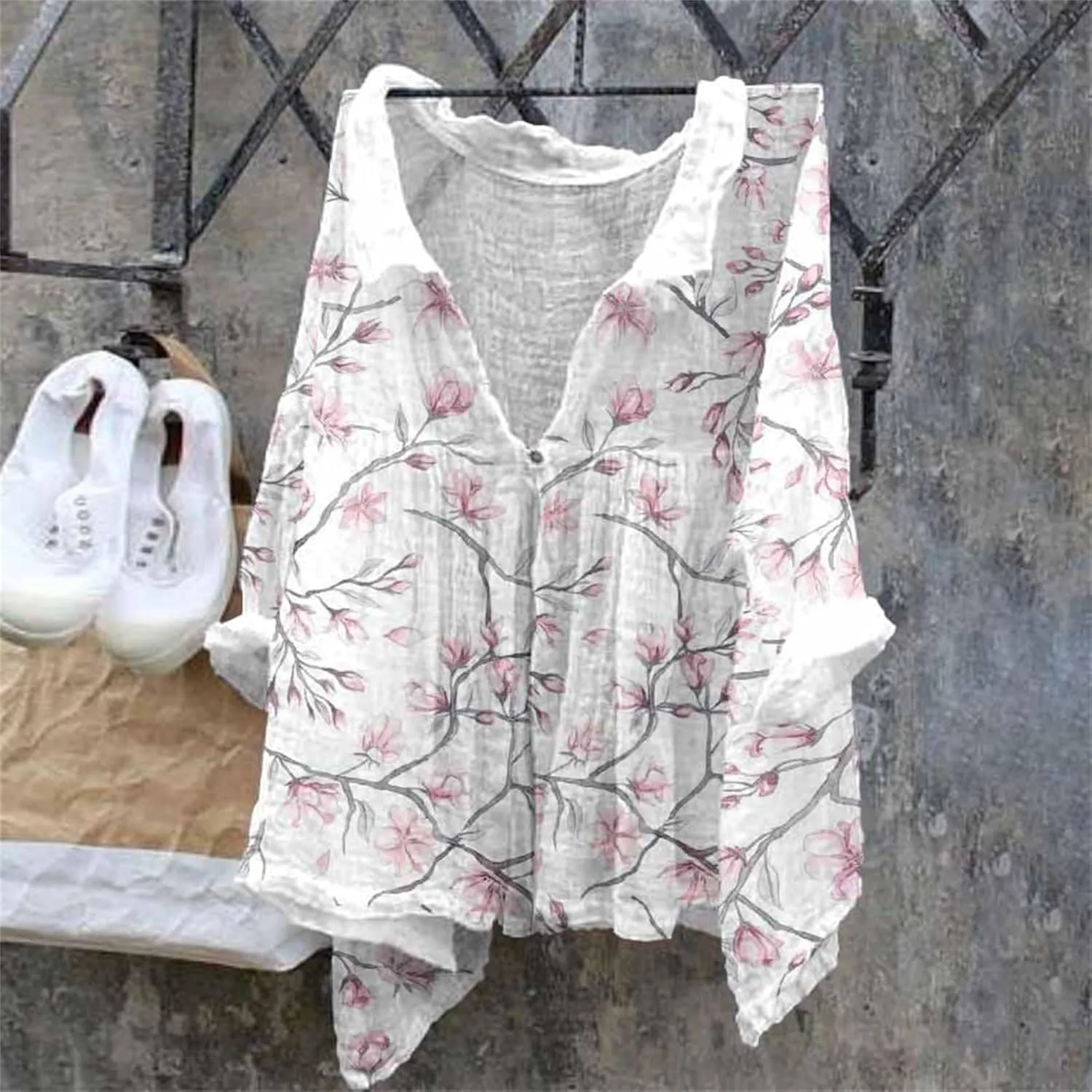 Boho Blouses for Women Plus Size Linen 3/4 Sleeve Button Up V-Neck Boxy Tops Summer Loose Casual Vacation Beach Shirts Tops