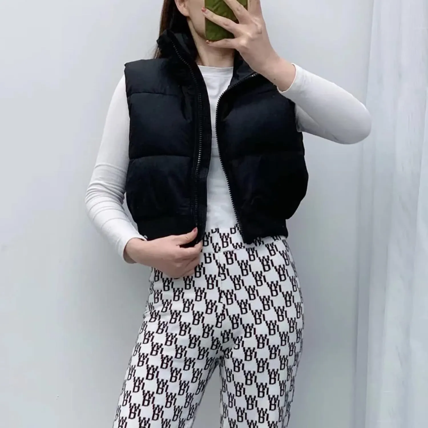 Shiyifa Women's Fashion High Neck Zipper Cropped Puffer Vest Jacket Coat